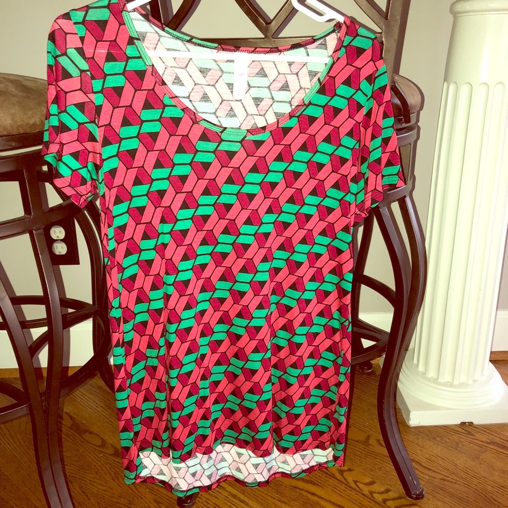 LulaRoe red and green Classic Tee. NWOT